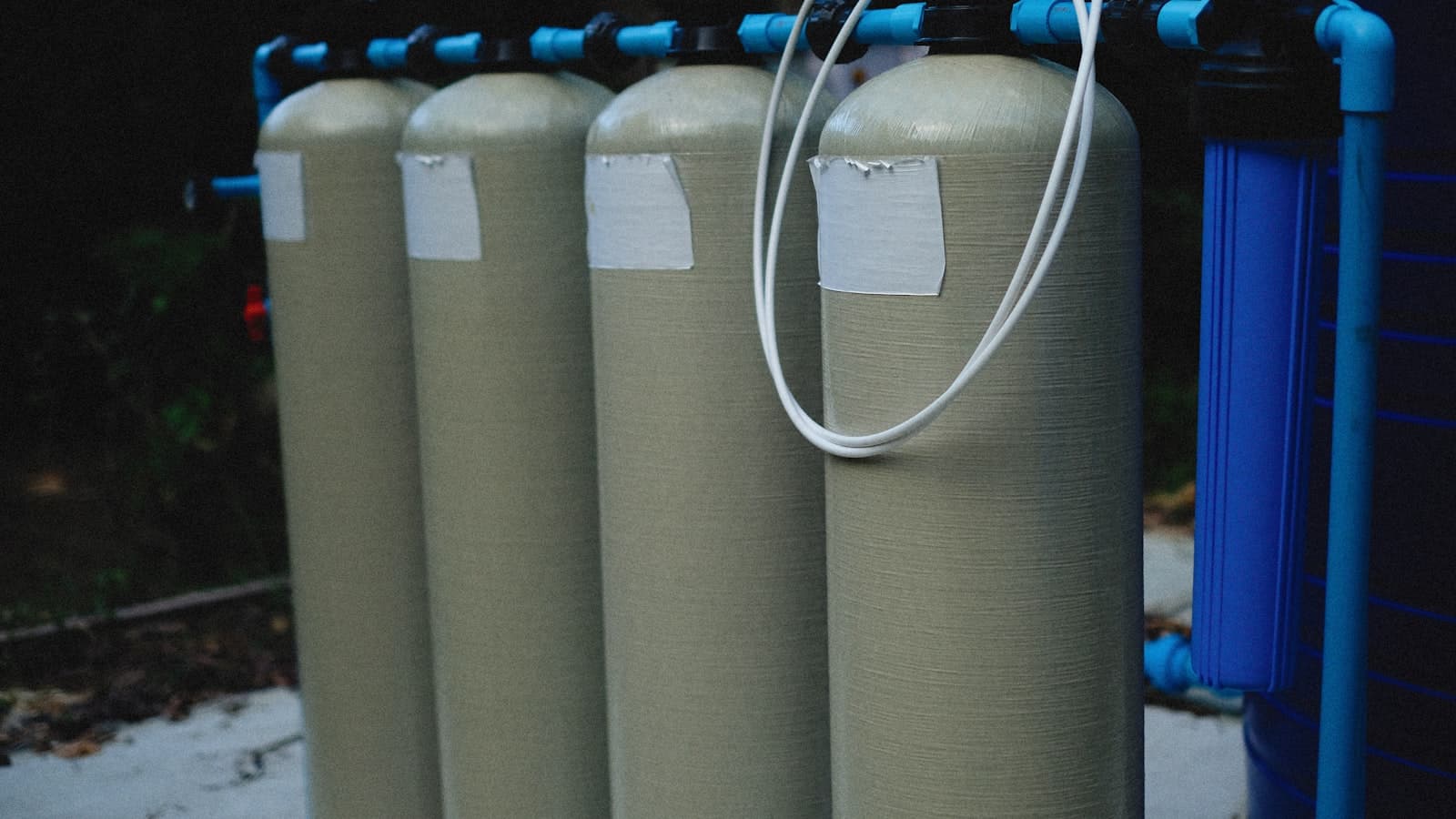 Best Backpacking Water Filters - Types, Flow Rate, and Trail Use